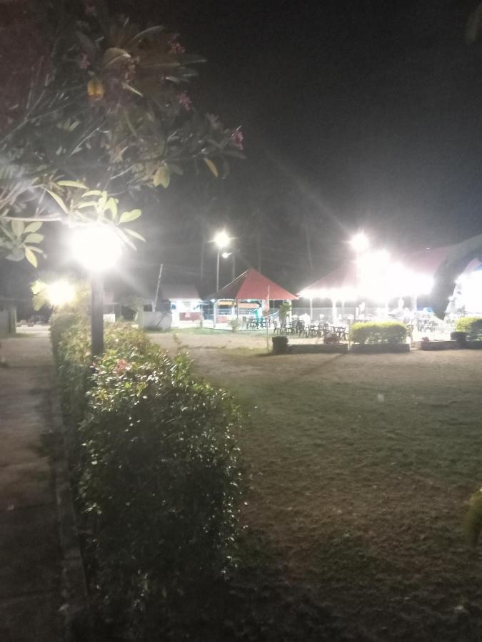 奥罗拉和平汽车旅馆 珍南海滩 外观 照片